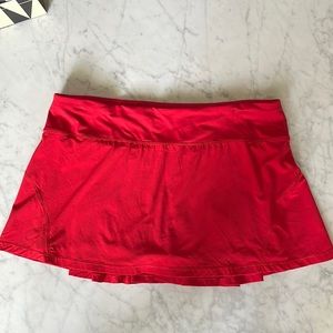 Rare Lululemon Solid Red Circuit Breaker skirt in Mint Condition. Size 10